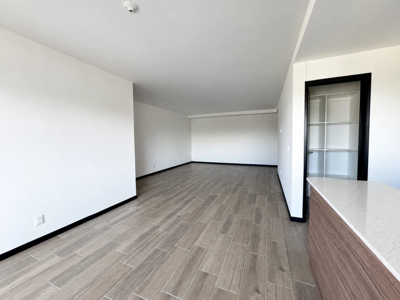 Apartamento en Renta en Zona 14 — Apartamento en Alquiler en Segheria, Zona 14, Guatemala, Ciudad — foto 4 de 9