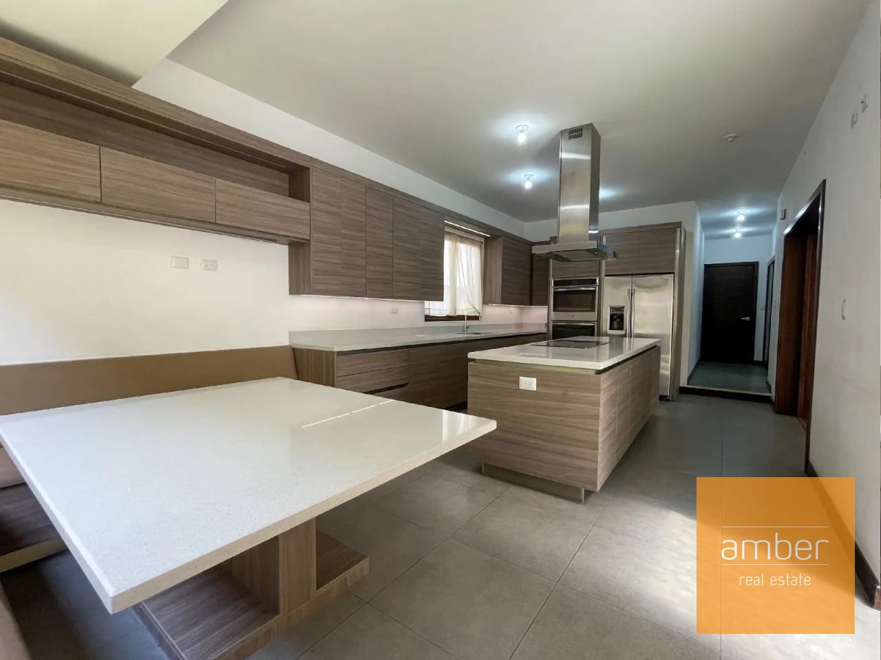 Casa en Lomas de San Isidro, zona 16 — Casa en Venta en Lomas de San Isidro, Zona 16, Guatemala, Ciudad — foto 5 de 11