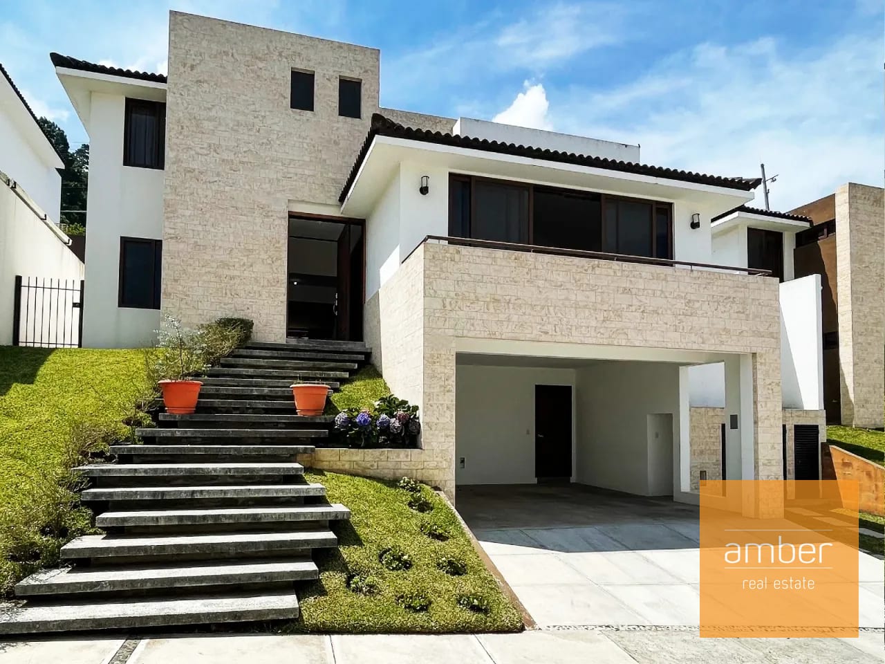 Casa en Lomas de San Isidro, zona 16 — Casa en Venta en Lomas de San Isidro, Zona 16, Guatemala, Ciudad — foto 1 de 11