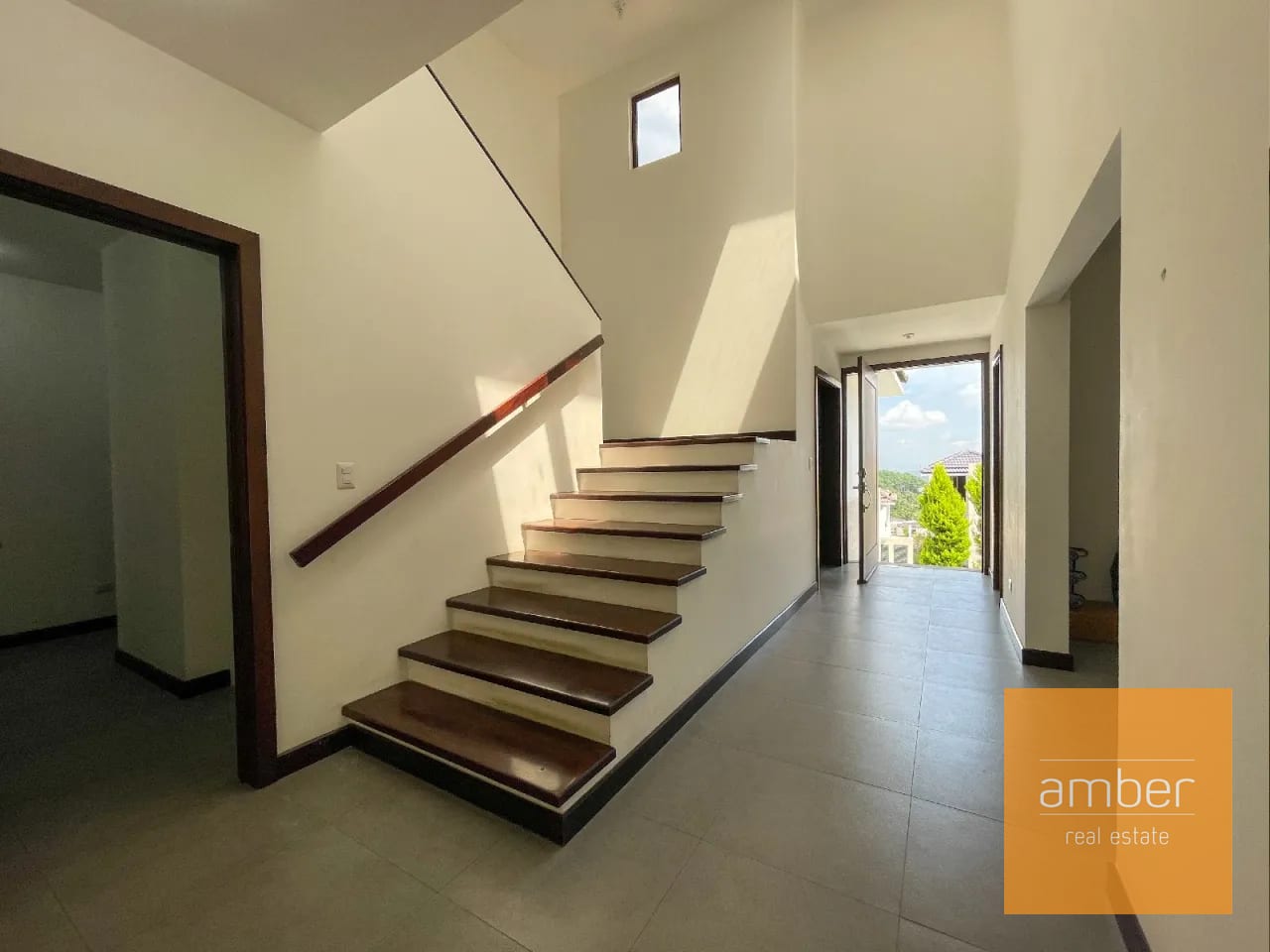 Casa en Lomas de San Isidro, zona 16 — Casa en Venta en Lomas de San Isidro, Zona 16, Guatemala, Ciudad — foto 8 de 11