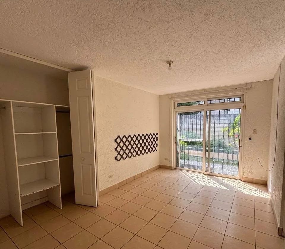 Casa KM 18.5 Carretera a el Salvador, Praderas de San Vicente — Casa en Venta en Carretera a El Salvador, Guatemala, Ciudad — foto 8 de 9