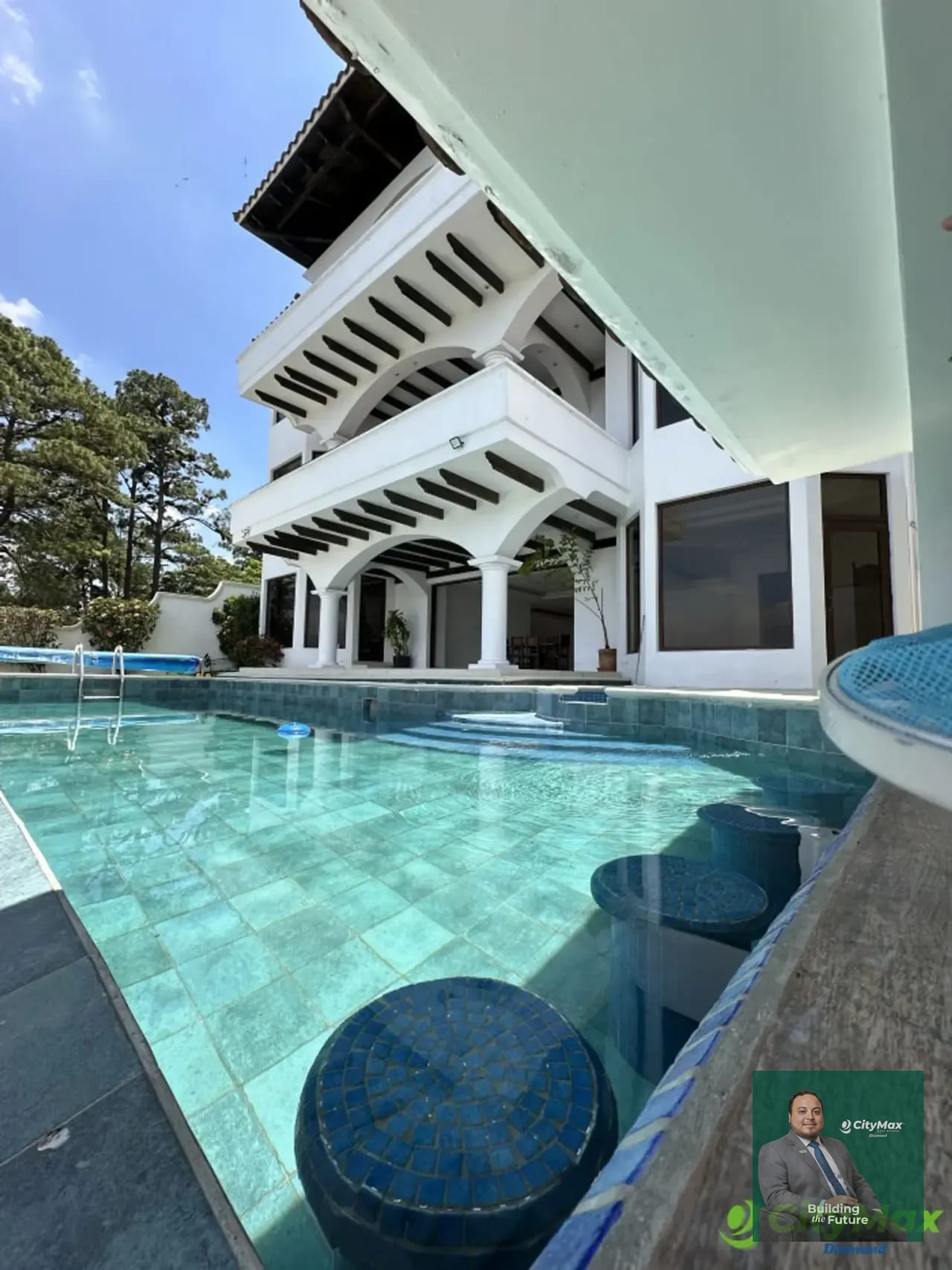 Casa de Lujo en Venta en Montebello CAES — Casa en Venta en Carretera a El Salvador, Guatemala, Ciudad — foto 3 de 5