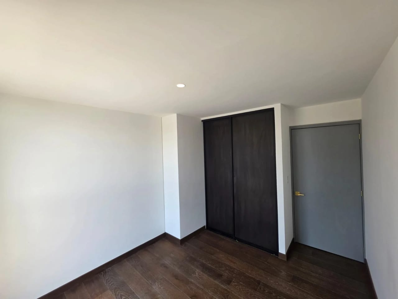 Apartamento para estrenar en alquiler, Edificio Atarah, zona 10 — Apartamento en Alquiler en Atarah, Zona 10, Guatemala, Ciudad — foto 8 de 9