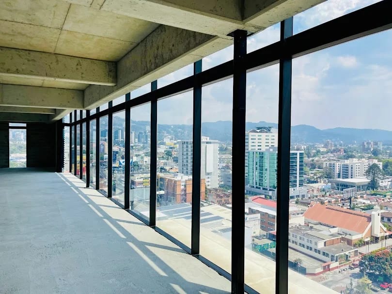Oficina en alquiler, Edificio 01010, zona 10 — Oficina en Alquiler en Edificio 01010 (Cero Diez Diez), Zona 10, Guatemala, Ciudad — foto 4 de 12