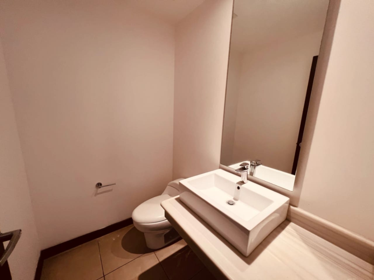 Apartamento en alquiler, Edificio Attica 2, zona 14 — Apartamento en Alquiler en Attica II, Zona 14, Guatemala, Ciudad — foto 7 de 15