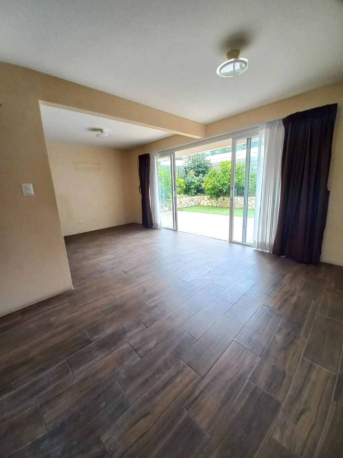 Casa en venta, Condominio Paseo de Arrazola, Km 16.5 Carretera a El Salvador — Casa en Venta en Carretera a El Salvador, Guatemala, Ciudad — foto 11 de 15