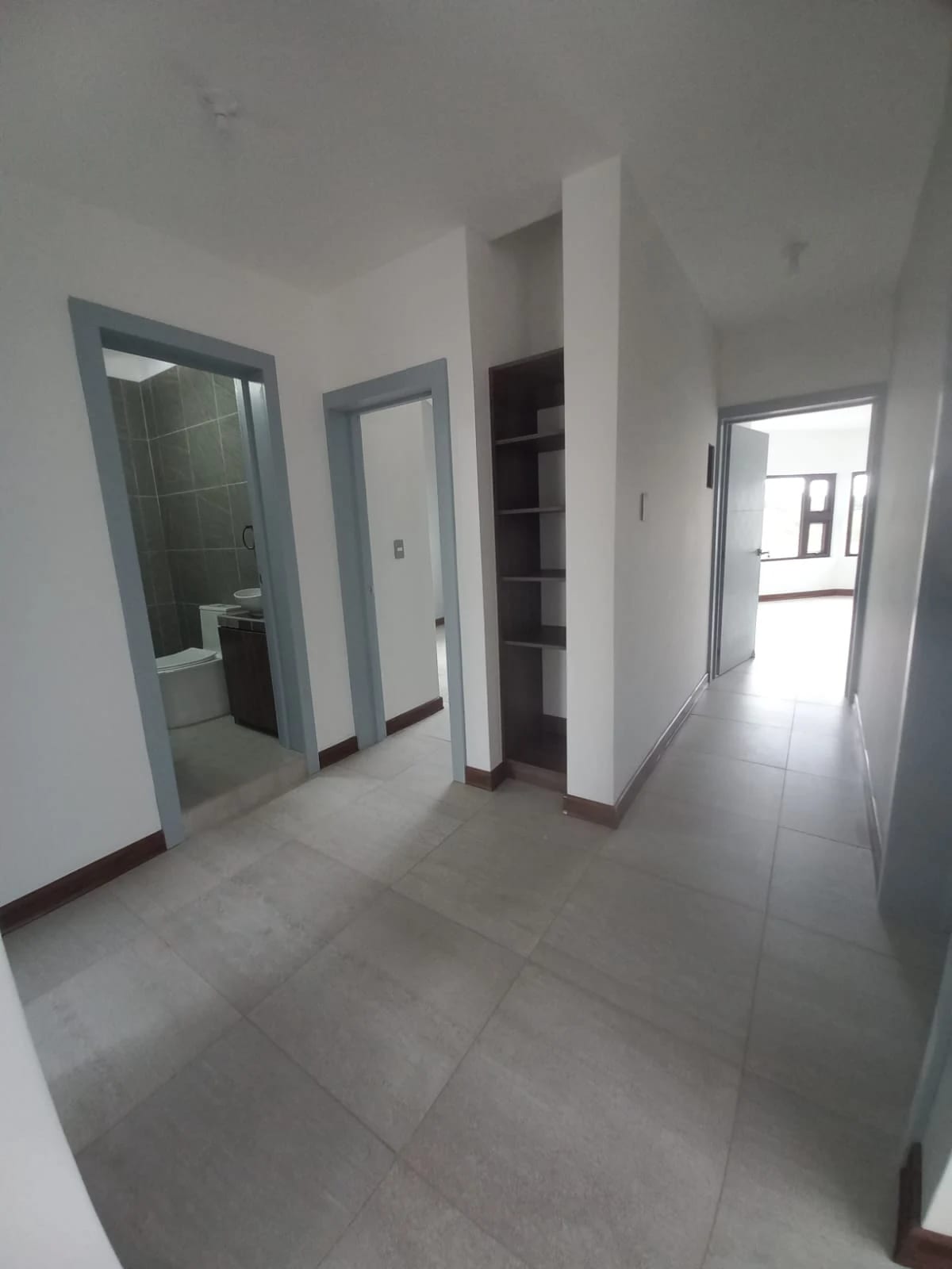 Casa con Apartamento Independiente en Venta, Residencial Los Manantiales, Km 19 Carretera a San José Pinula — Casa en Venta en San José Pinula, Guatemala, Ciudad — foto 5 de 14