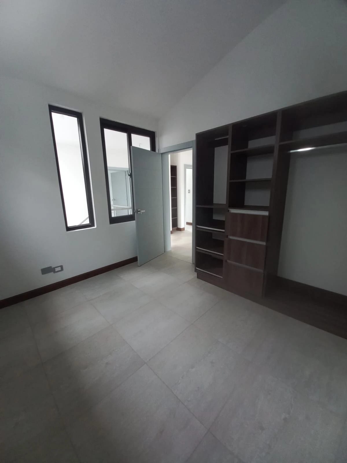Casa con Apartamento Independiente en Venta, Residencial Los Manantiales, Km 19 Carretera a San José Pinula — Casa en Venta en San José Pinula, Guatemala, Ciudad — foto 10 de 14