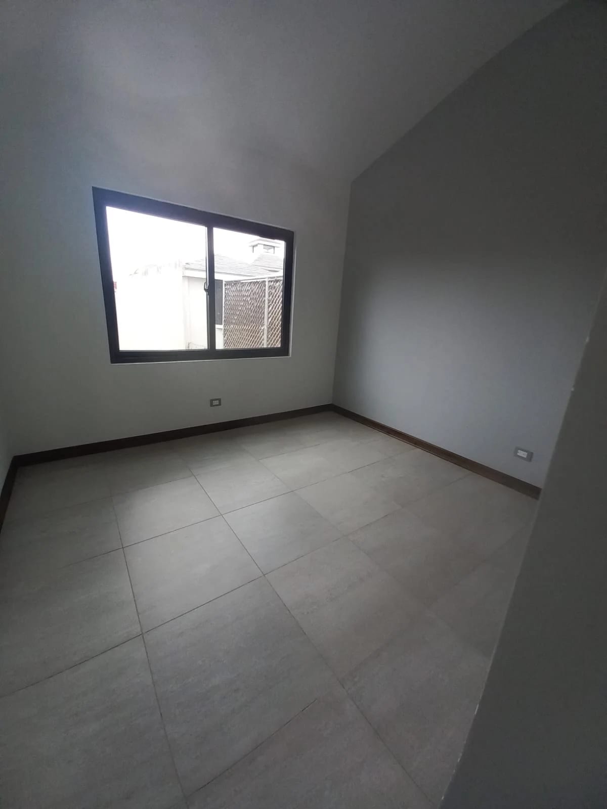 Casa con Apartamento Independiente en Venta, Residencial Los Manantiales, Km 19 Carretera a San José Pinula — Casa en Venta en San José Pinula, Guatemala, Ciudad — foto 12 de 14
