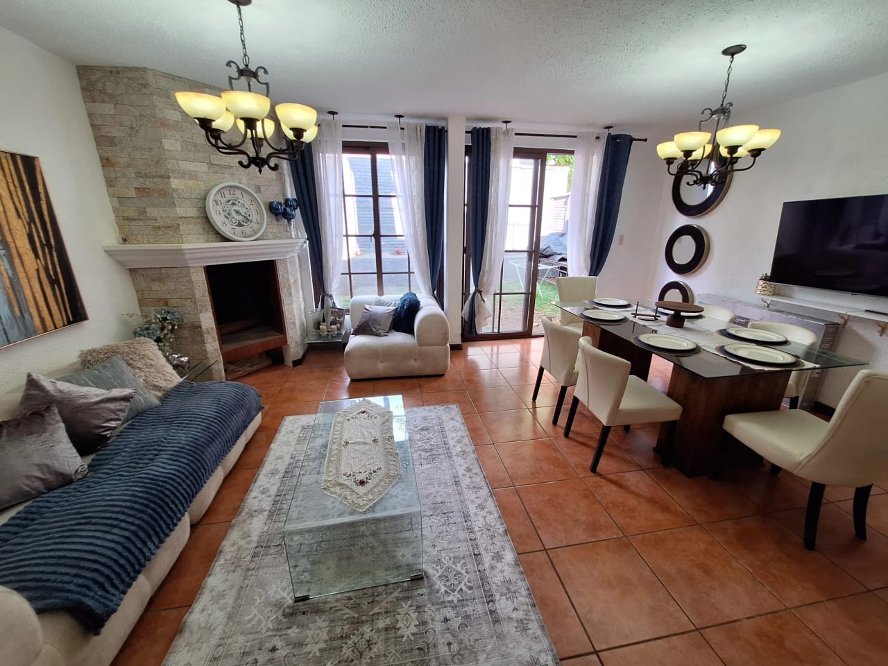 Casa en venta Los Faroles, San Lucas Sacatepéquez — Casa en Venta en San Lucas Sacatepéquez, Sacatepéquez — foto 1 de 13