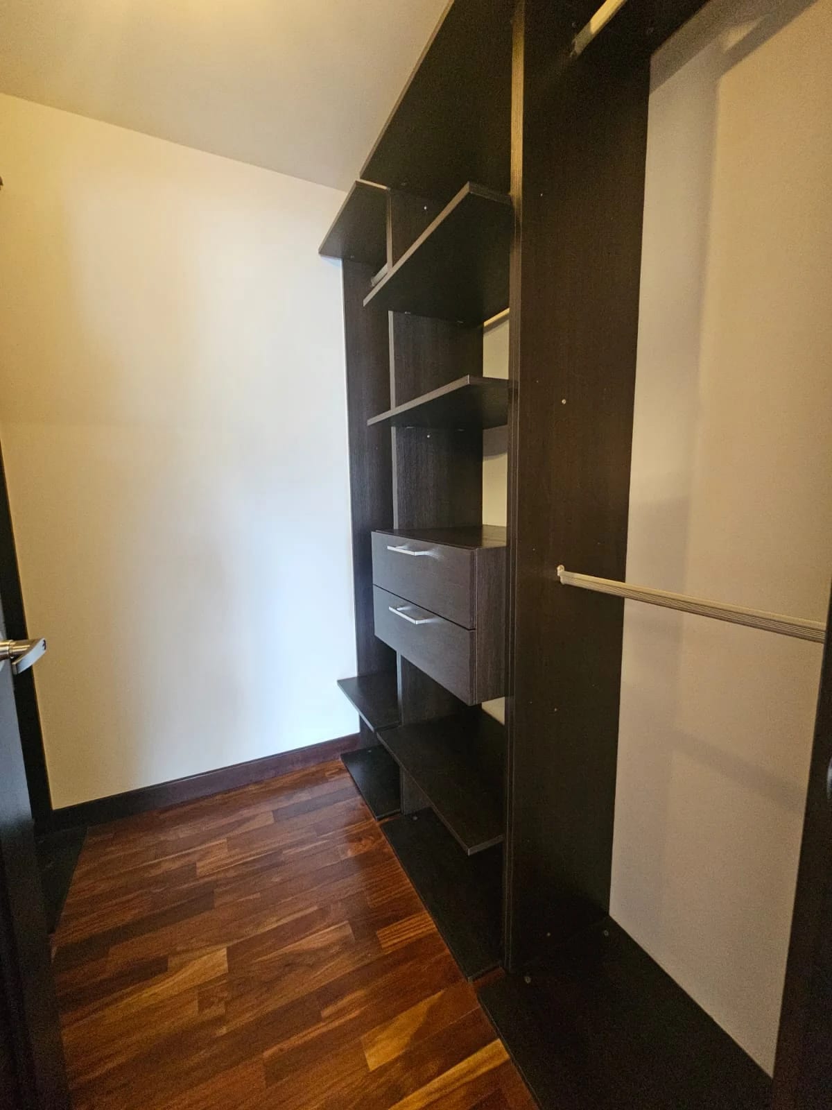 Apartamento en venta, Edificio Lantana, zona 14 — Apartamento en Venta en Lantana, Zona 14, Guatemala, Ciudad — foto 4 de 5