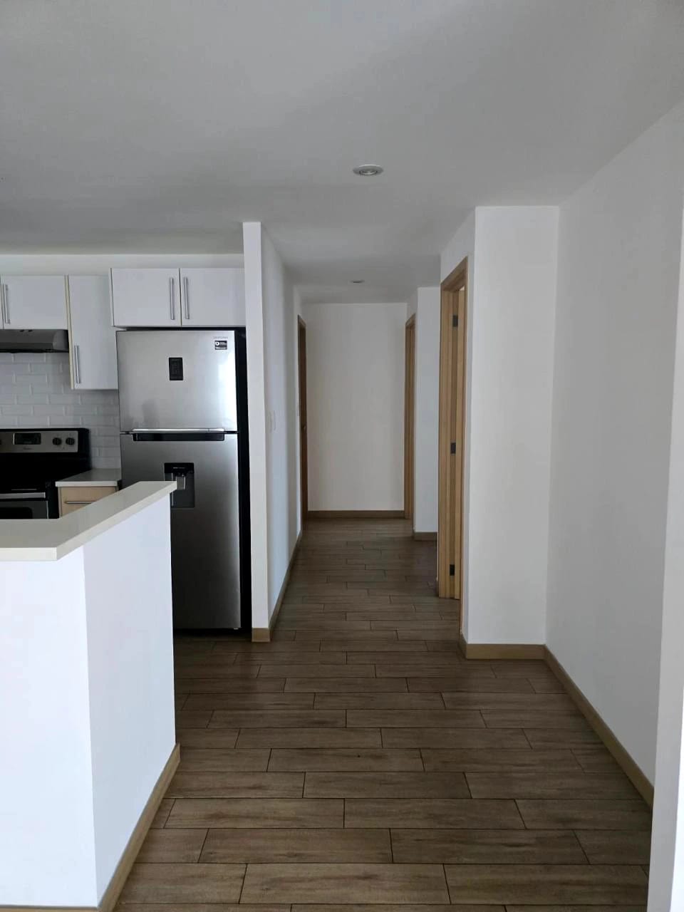 Apartamento en alquiler, Edificio City Haus, zona 10 — Apartamento en Alquiler en City Haus, Zona 10, Guatemala, Ciudad — foto 4 de 10