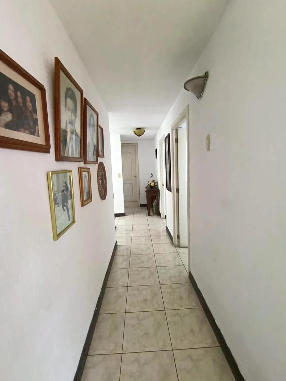 Casa en venta, San Cristóbal, zona 8 de Mixco — Casa en Venta en Zona 8 Mixco, Guatemala, Ciudad — foto 4 de 11