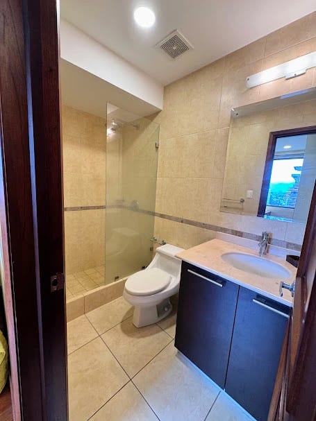 Apartamento Amueblado en Venta – Edificio Santa María, Zona 10 — Apartamento en Venta en Santa María, Zona 10, Guatemala, Ciudad — foto 14 de 15
