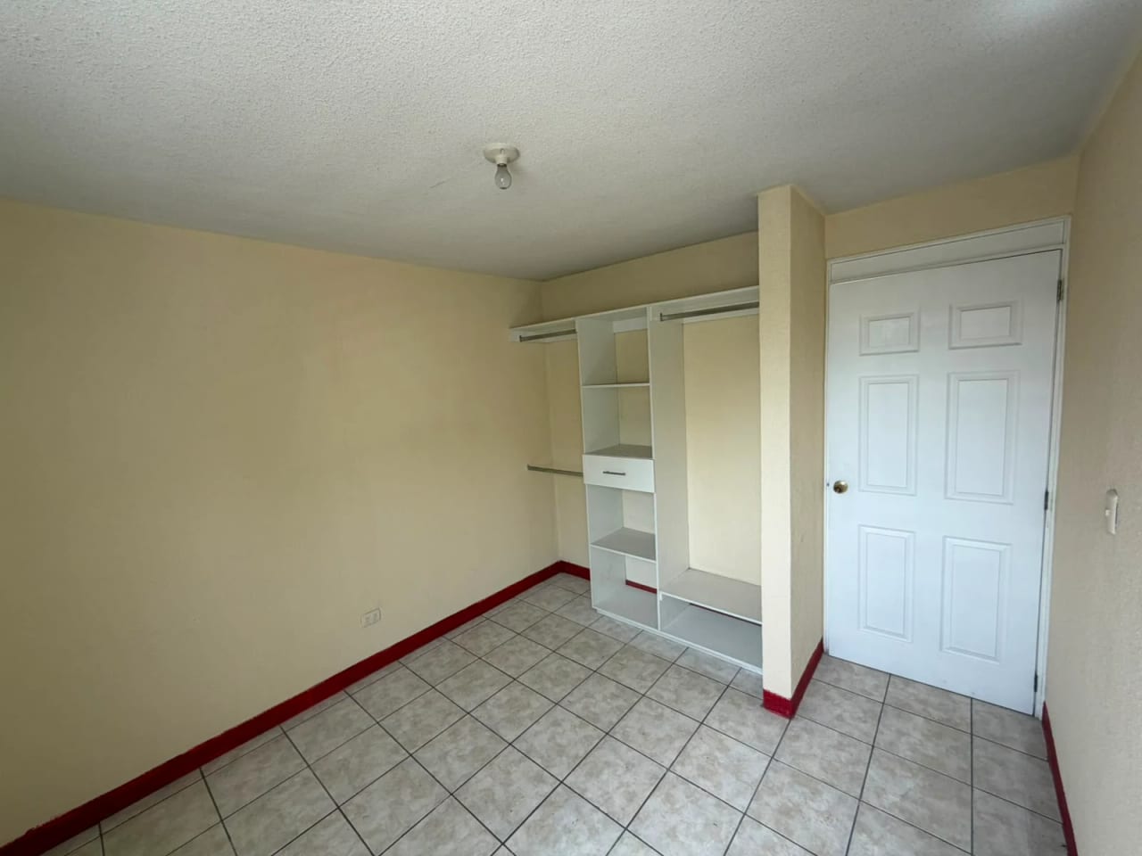 Casa en Venta | Jardines de la Mansión 2, Zona 13, San Miguel Petapa — Casa en Venta en San Miguel Petapa, Guatemala, Ciudad — foto 6 de 11