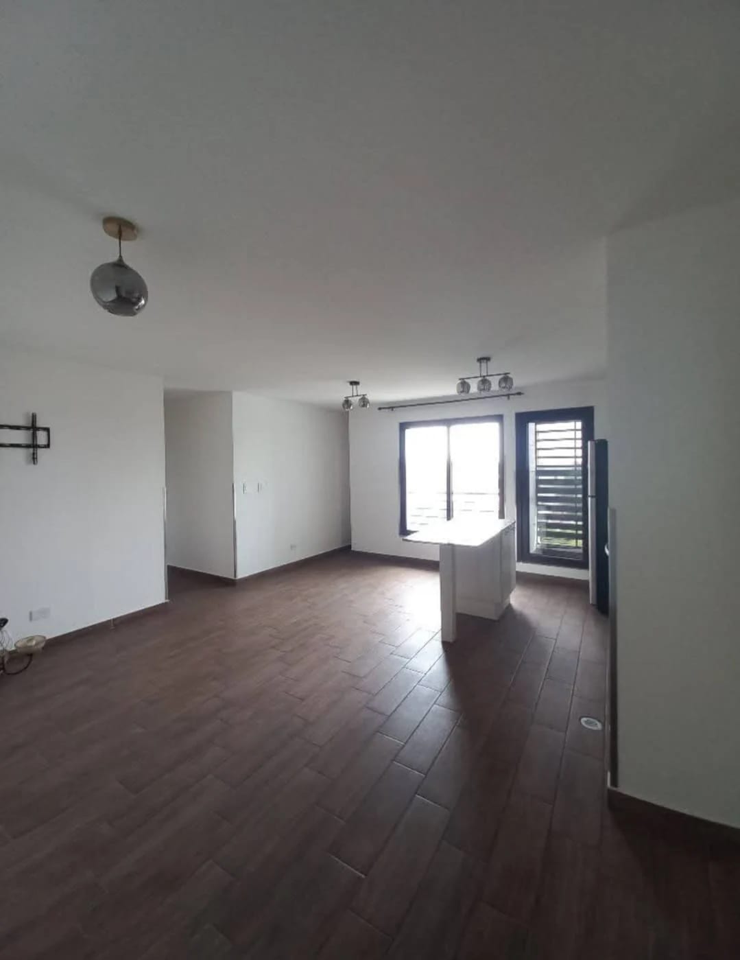 Apartamento en Alquiler – Edificio Balmes 47, Zona 11 — Apartamento en Alquiler en Balmes 47, Zona 11, Guatemala, Ciudad — foto 3 de 13