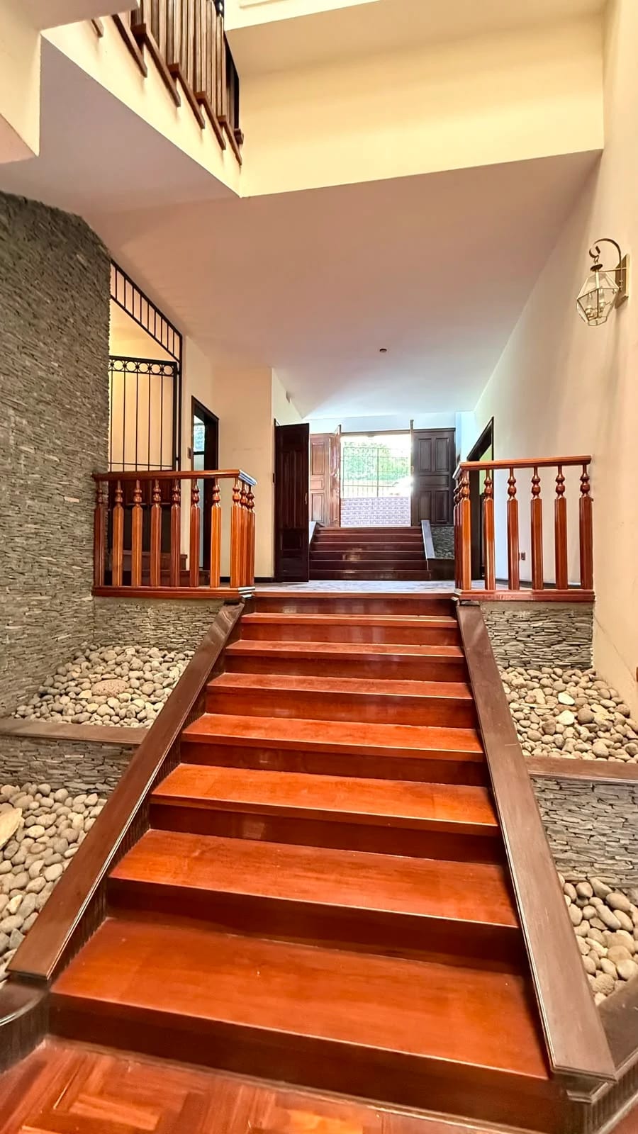 Casa Exclusiva en Venta | Elgin II, Zona 13 — Casa en Venta en Elgin, Zona 13, Guatemala, Ciudad — foto 5 de 17