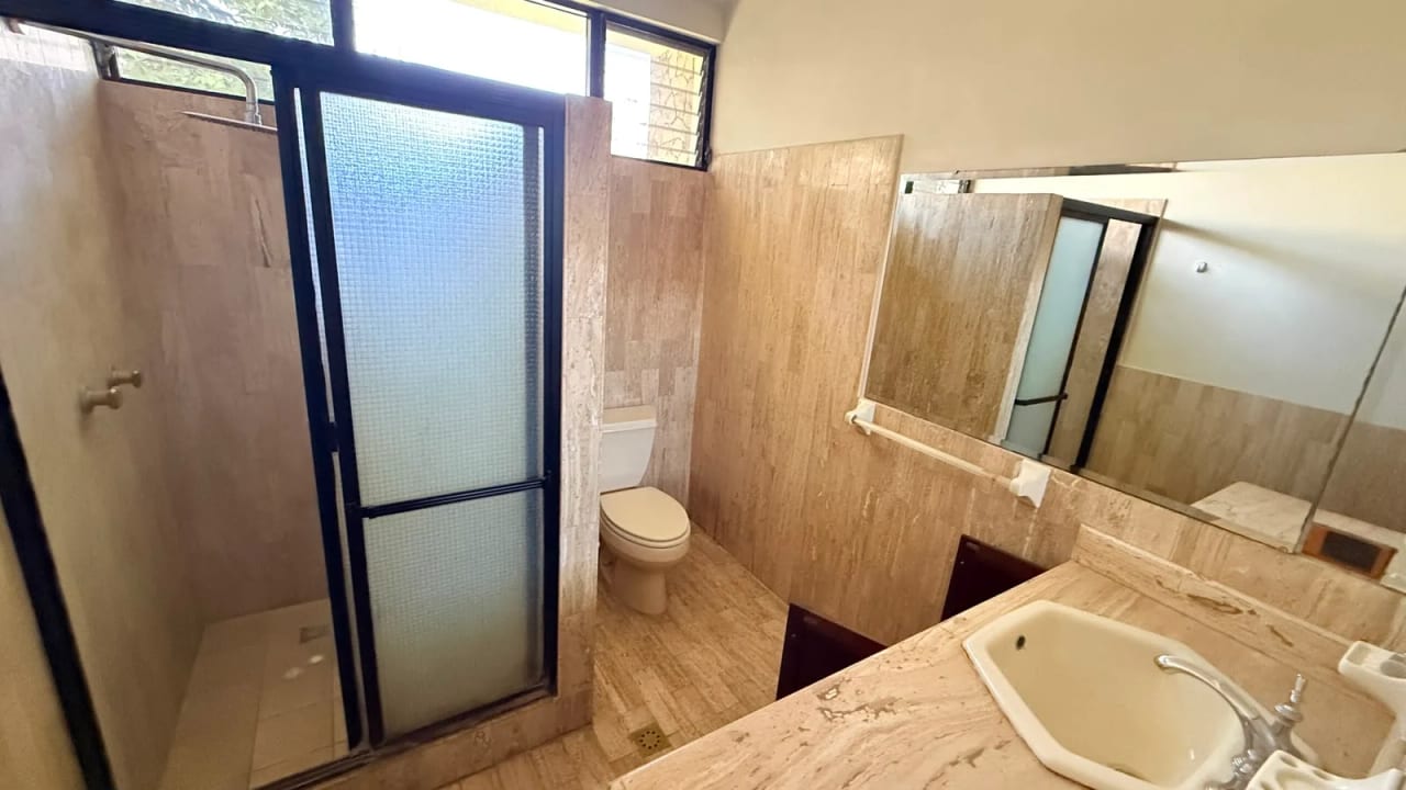 Casa Exclusiva en Venta | Elgin II, Zona 13 — Casa en Venta en Elgin, Zona 13, Guatemala, Ciudad — foto 9 de 17