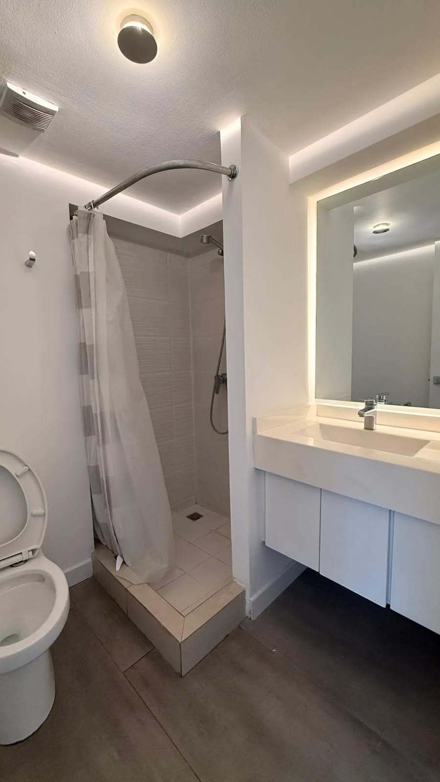 Apartamento en Venta | Edificio B14, Zona 14 — Apartamento en Venta en Be14, Zona 14, Guatemala, Ciudad — foto 11 de 12