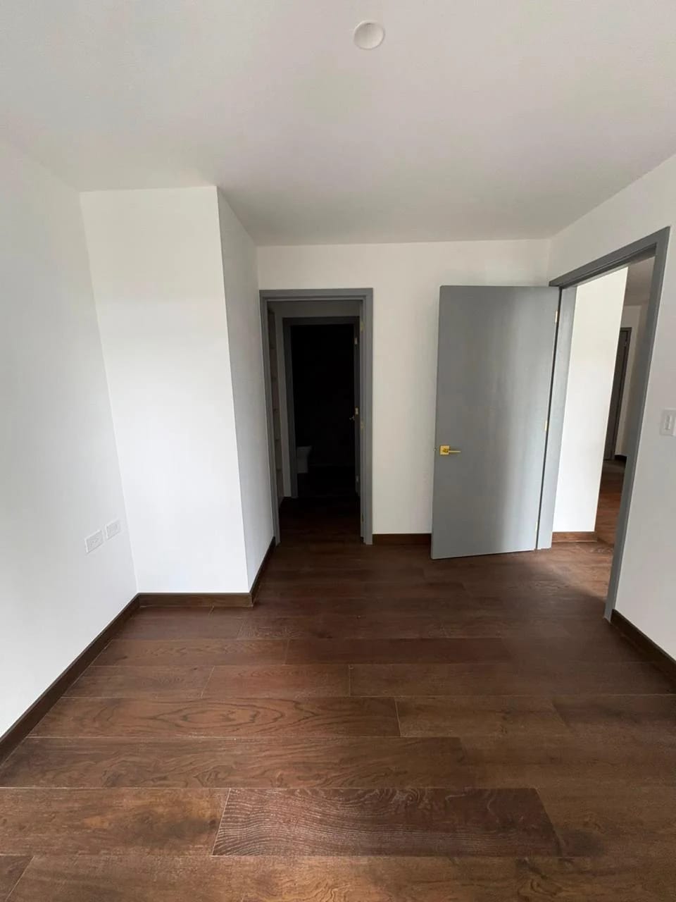 Apartamento de Lujo en alquiler, Edificio Atarah, zona 10 — Apartamento en Alquiler en Atarah, Zona 10, Guatemala, Ciudad — foto 10 de 15