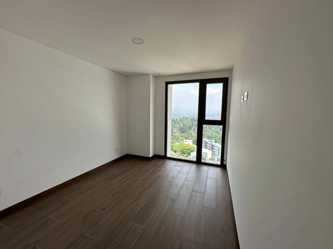 Apartamento para estrenar en alquiler, Edificio Naru, zona 16 — Apartamento en Alquiler en Zona 16, Guatemala, Ciudad — foto 4 de 7