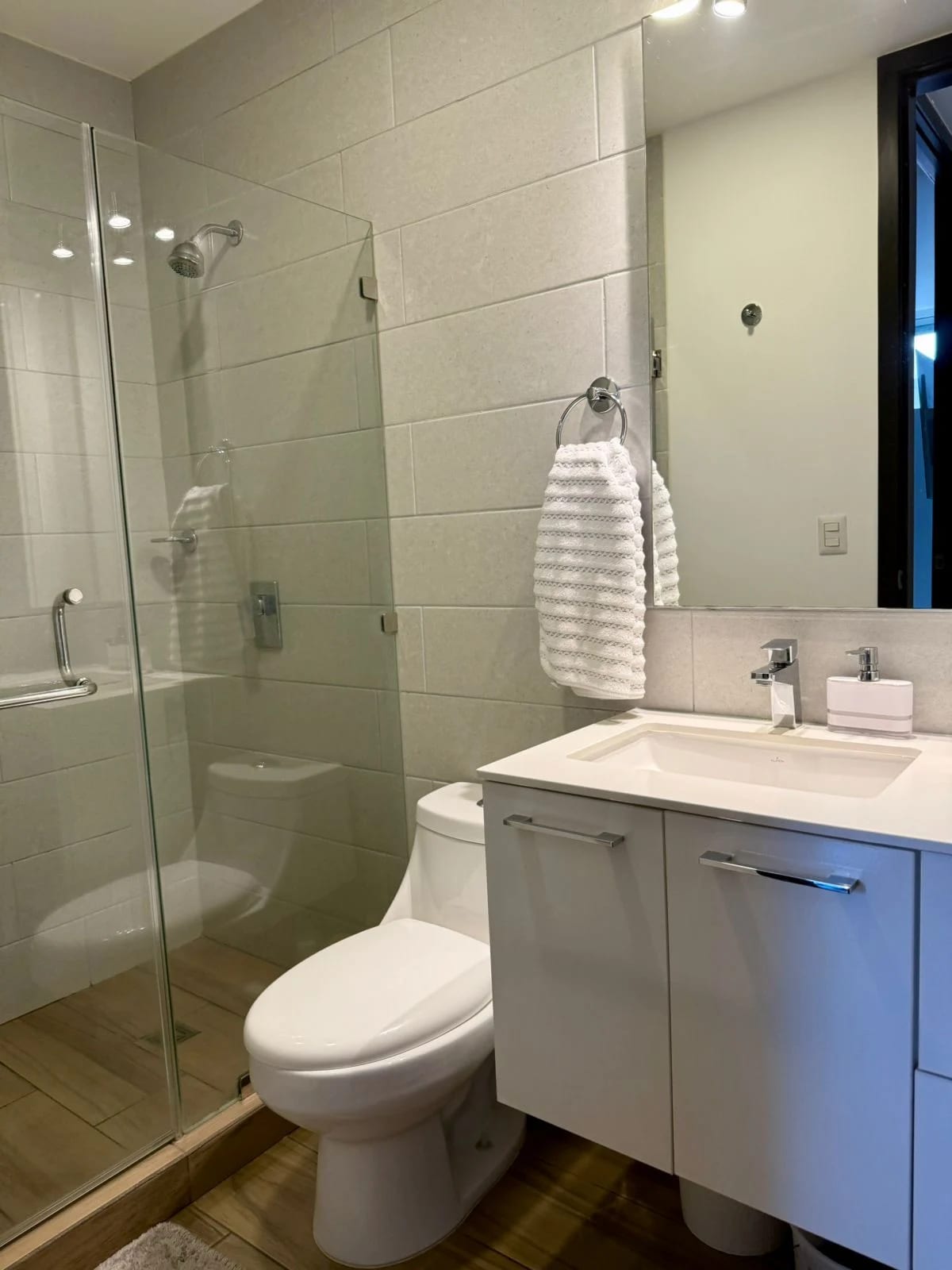 Apartamento en venta, Edificio Cassia, zona 15 VH1 — Apartamento en Venta en Cassia, Zona 15, Guatemala, Ciudad — foto 7 de 12