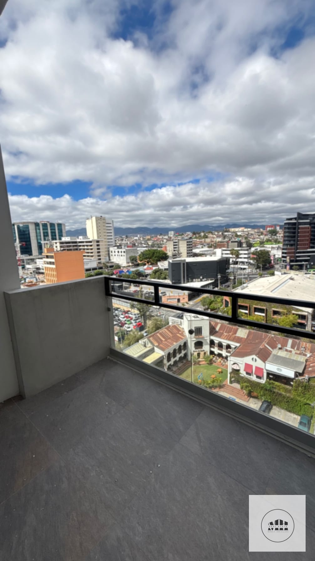Nuevo y moderno apartamento 4 grados Norte — Apartamento en Alquiler en Inara Cuatro Norte, Zona 4, Guatemala, Ciudad — foto 2 de 17