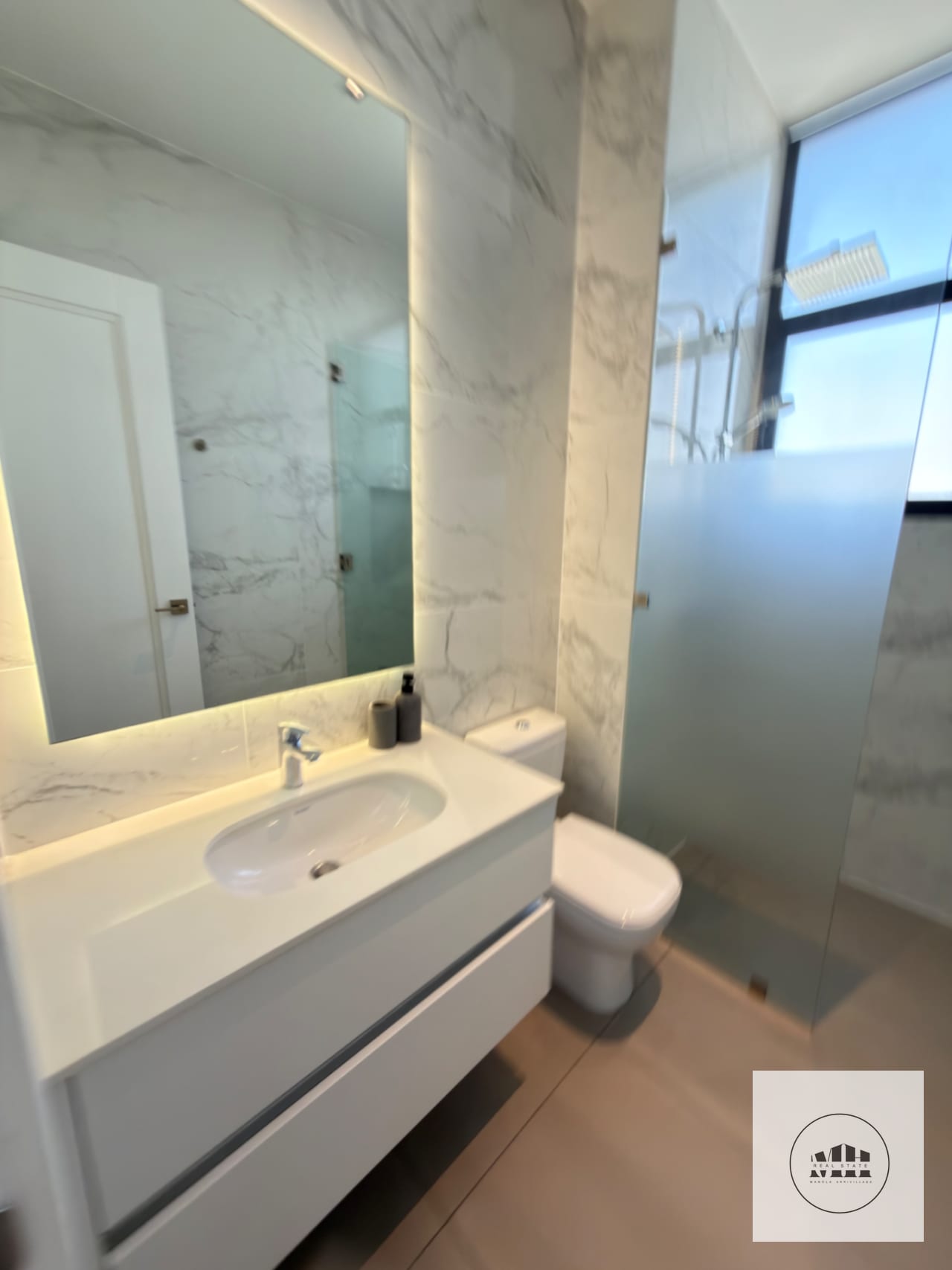 Espectacular apartamento amueblado — Apartamento en Venta en Maranta Oakland, Zona 10, Guatemala, Ciudad — foto 7 de 16