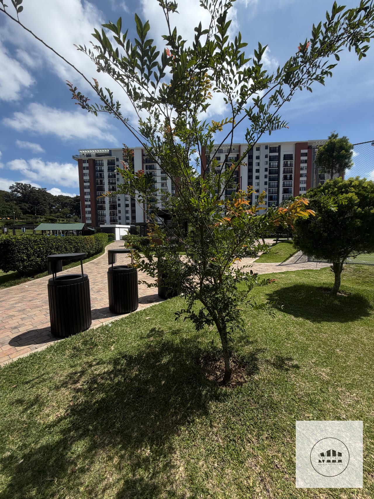 Bello apartamento con jardin en zona 16 — Apartamento en Alquiler en San Isidro 20/21, Zona 16, Guatemala, Ciudad — foto 13 de 15