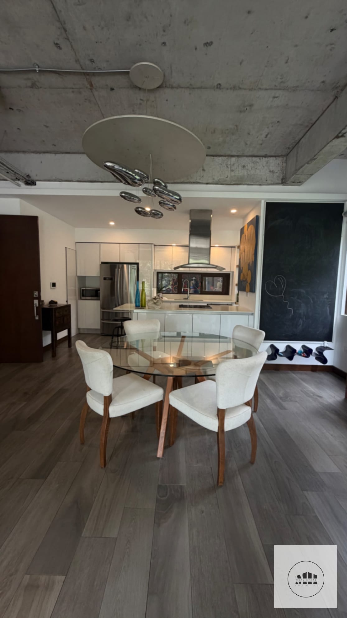 Bellísimo apartamento dentro de naturaleza y Ciudad — Apartamento en Alquiler en Zona 10, Guatemala, Ciudad — foto 1 de 17