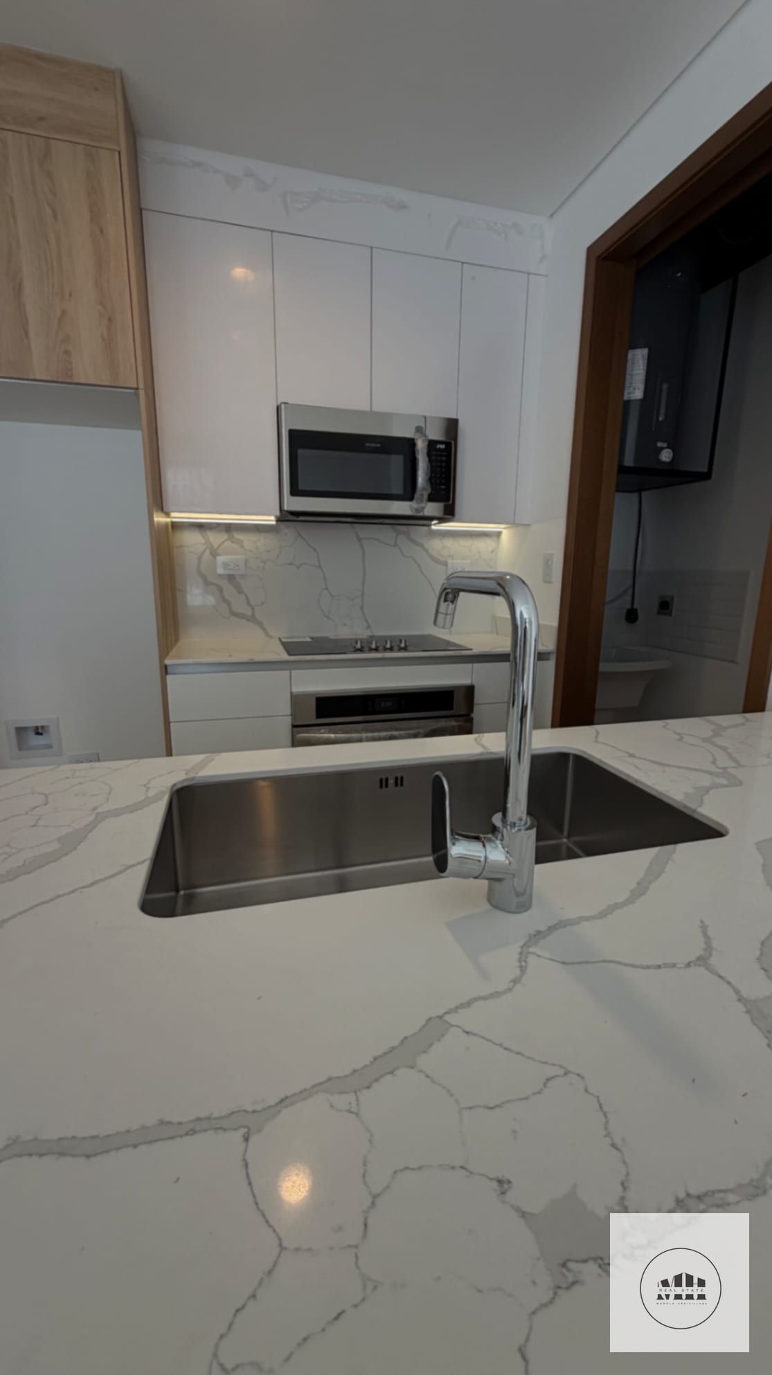 Bellísimo y moderno apartamento en zona 10 — Apartamento en Alquiler en Zona 10, Guatemala, Ciudad — foto 4 de 17