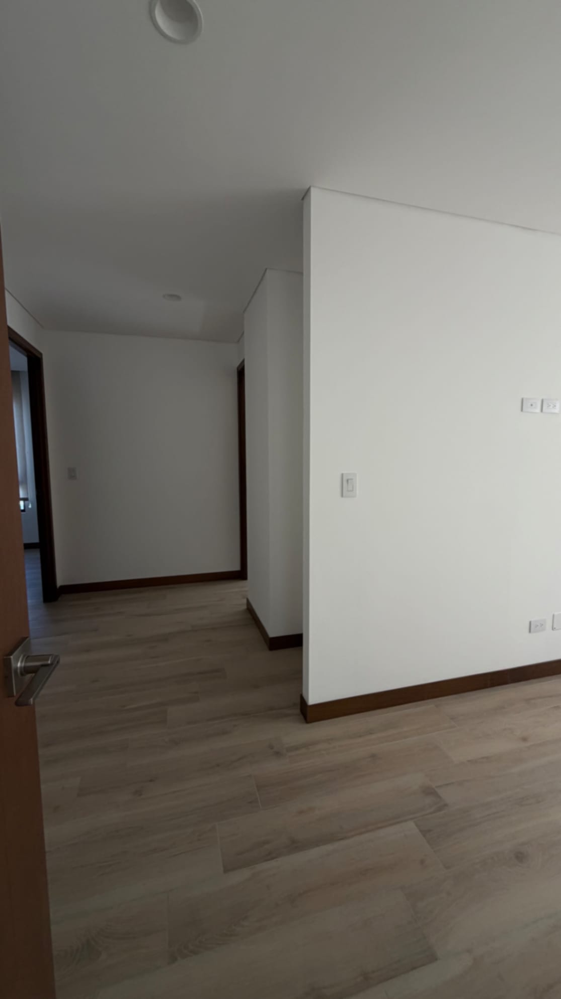 Bellísimo y moderno apartamento en zona 10 — Apartamento en Alquiler en Zona 10, Guatemala, Ciudad — foto 12 de 17