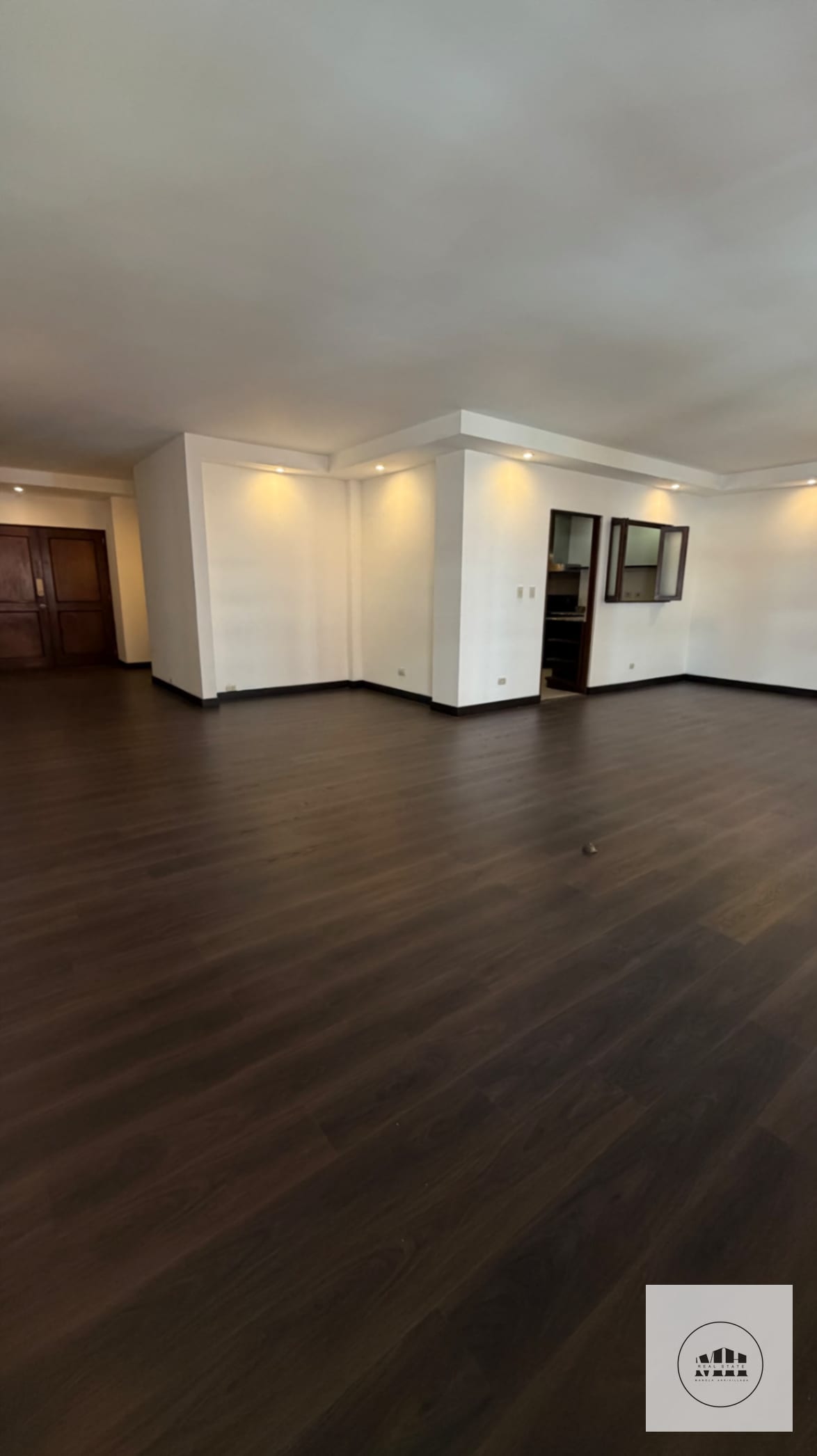 Bellisimo y amplio apartamento zona 14 — Apartamento en Venta en Terranova, Zona 14, Guatemala, Ciudad — foto 12 de 17