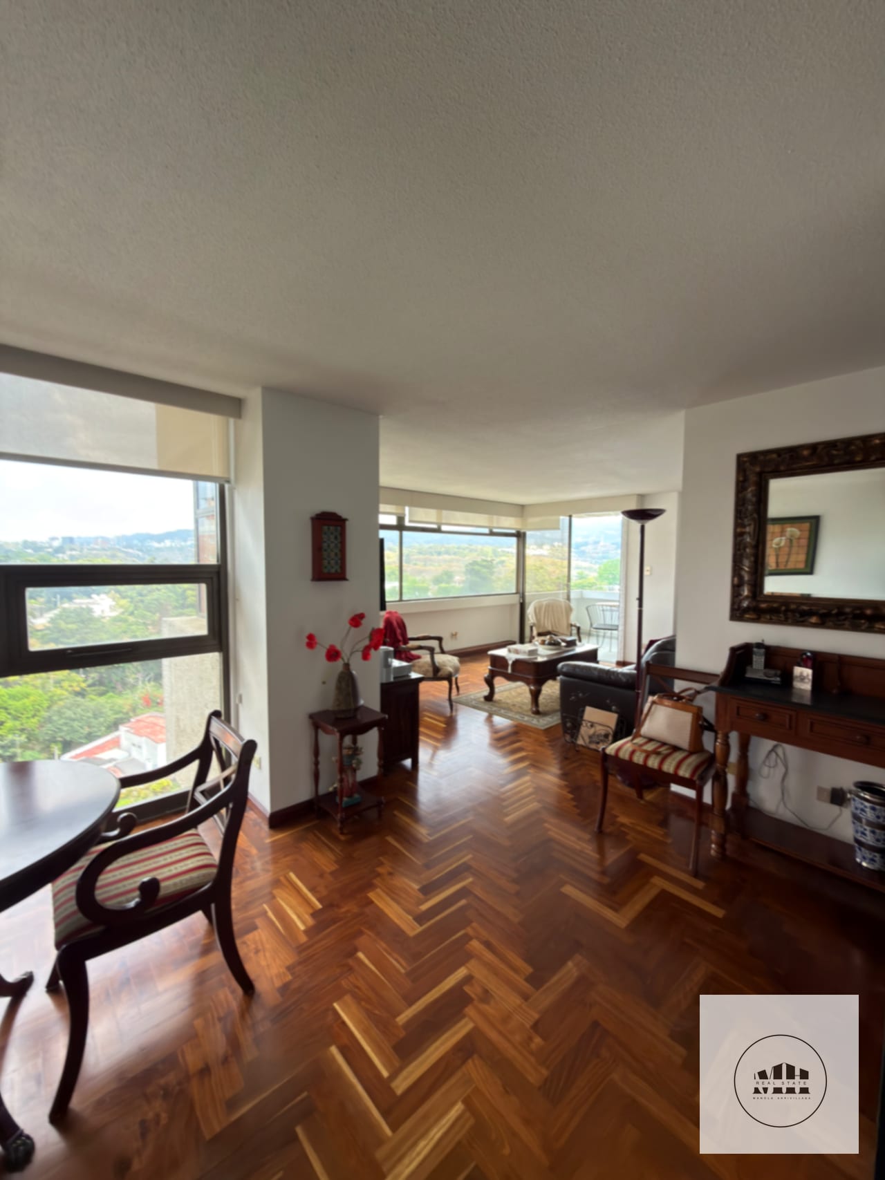 Precioso apartamento zona 14 — Apartamento en Venta en Ibiza, Zona 14, Guatemala, Ciudad — foto 2 de 16