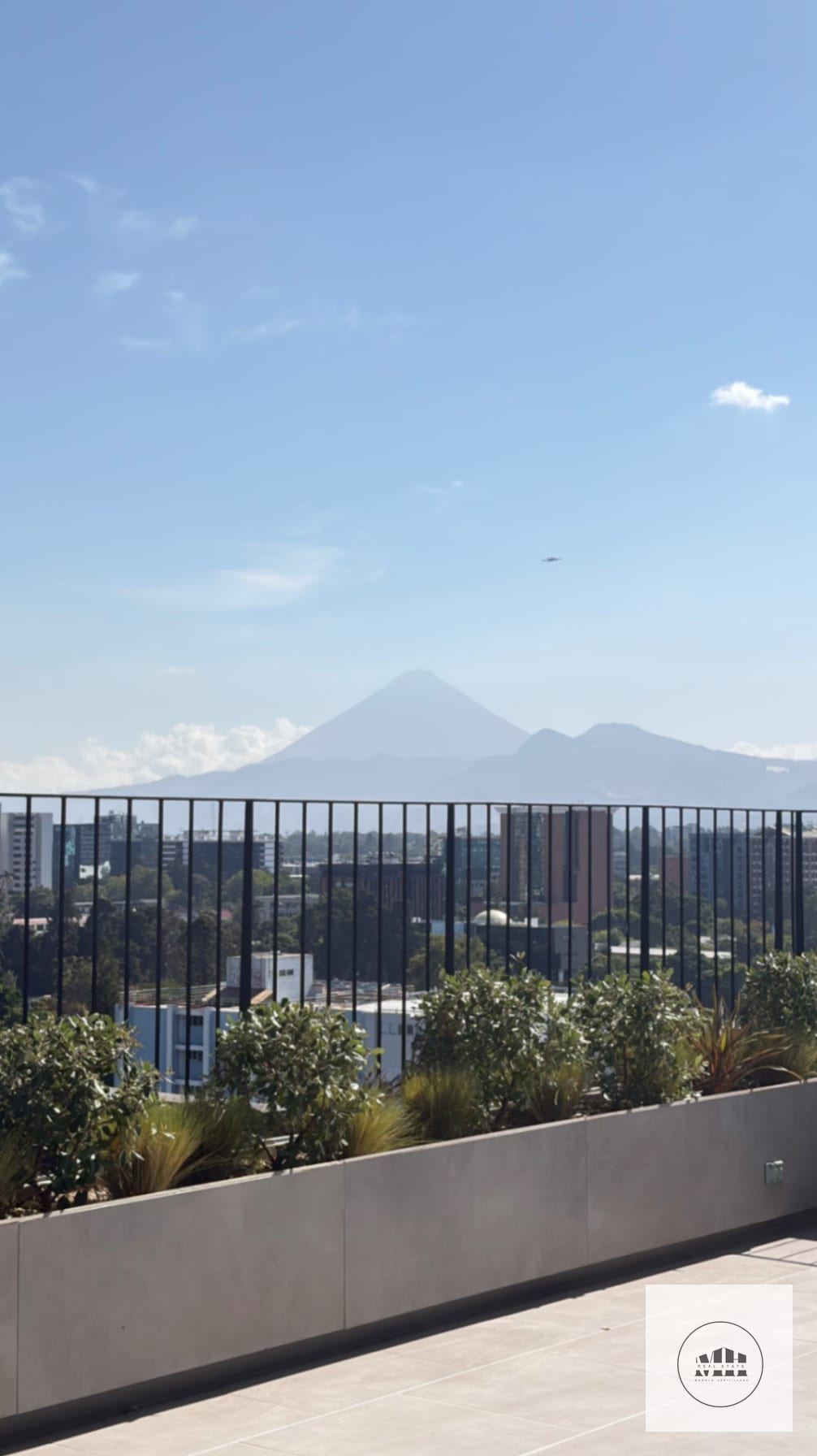 Iluminado apartamento zona 14 La Villa — Apartamento en Alquiler en Torre Delfines, Zona 14, Guatemala, Ciudad — foto 7 de 17