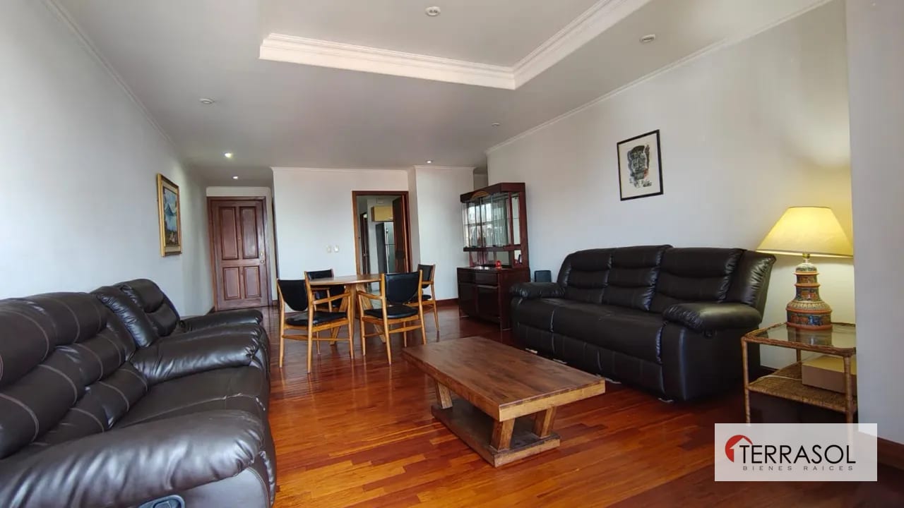 Apartamento Amueblado en Santa Clara zona 10 — Apartamento en Alquiler en Altos de Santa Clara, Zona 10, Guatemala, Ciudad — foto 2 de 13