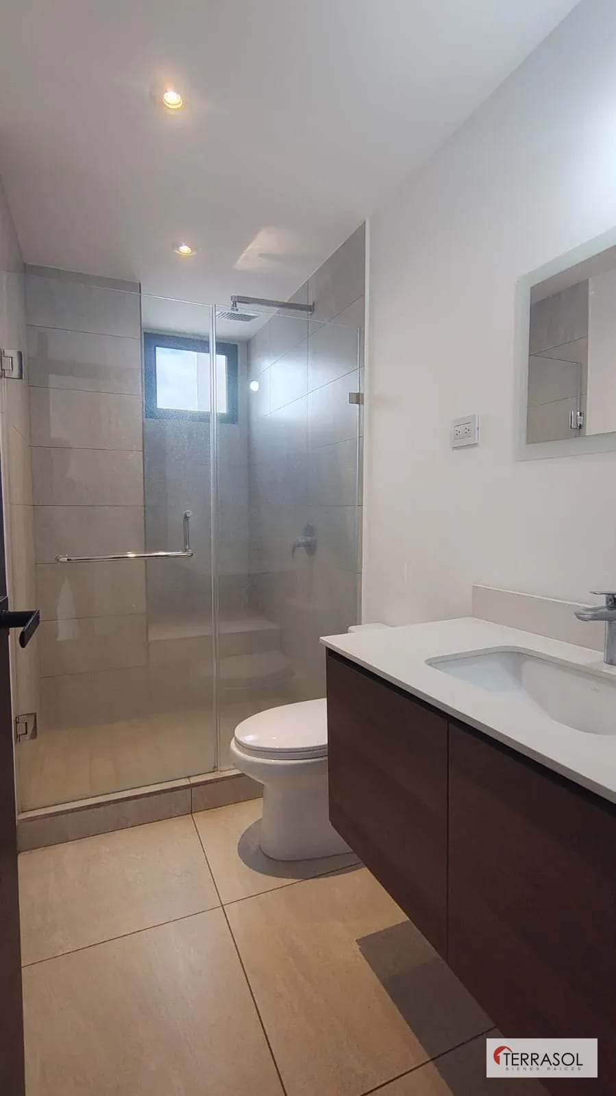 Venta de apartamento moderno en edificio IQ10 — Apartamento en Venta en IQ10, Zona 10, Guatemala, Ciudad — foto 6 de 15