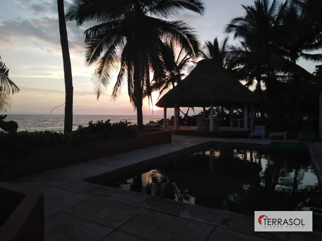 Terreno frente al mar para desarrollo — Terreno en Venta en Monterrico, Santa Rosa — foto 1 de 4