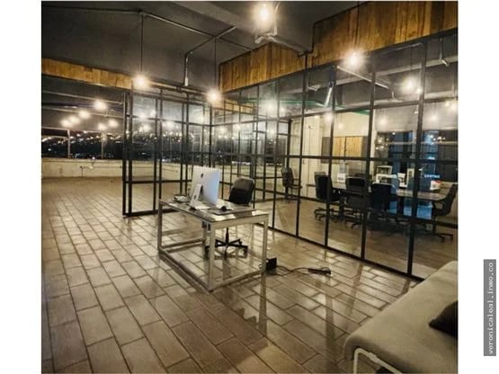 Reforma Montufar oficinas en renta zona 10 — Oficina en Alquiler en Zona 10, Guatemala, Ciudad — foto 3 de 17