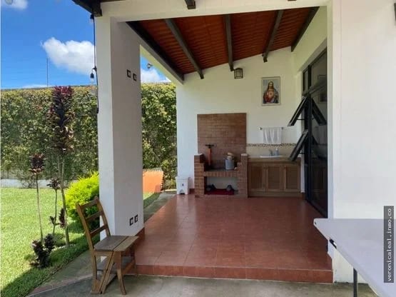 Zona 16 Hacienda Real casa de un nivel terreno 20 X 45 900mts² — Casa en Venta en Zona 16, Guatemala, Ciudad — foto 1 de 17