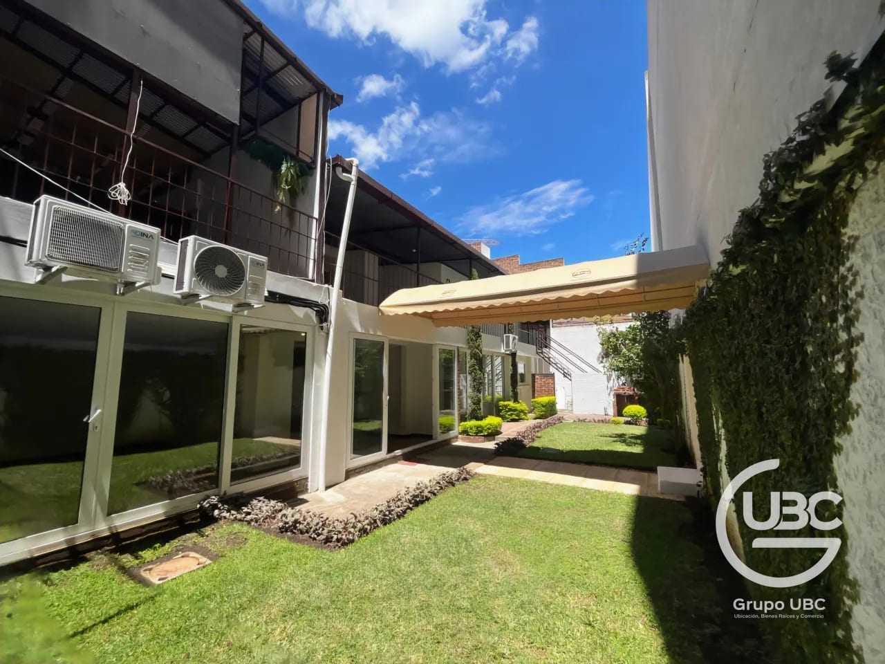 Amplia casa en renta para uso comercial en Zona 14 — Casa en Alquiler en Zona 14, Guatemala, Ciudad — foto 5 de 13
