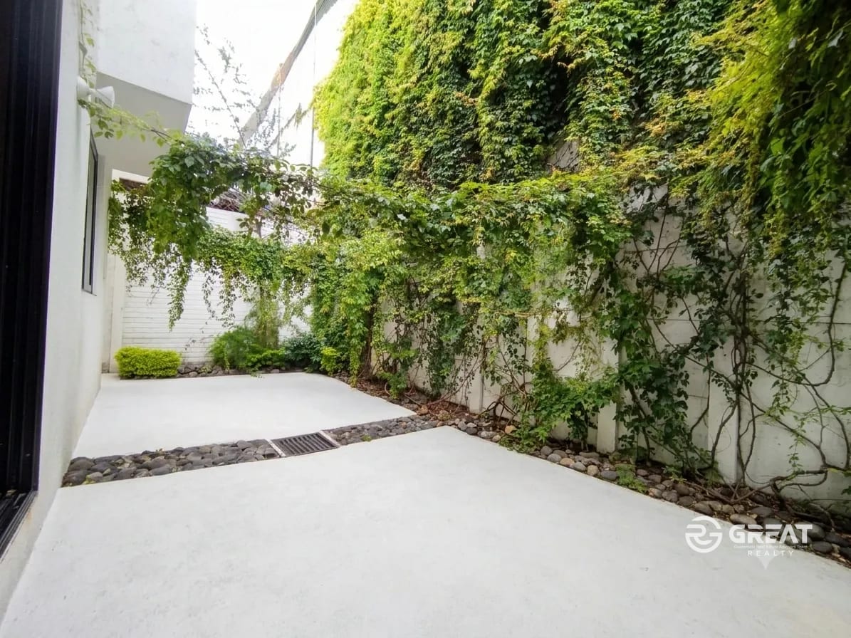Exclusiva Casa en Zona 16 — Oportunidad Única de Inversión — Casa en Venta en Home 16, Zona 16, Guatemala, Ciudad — foto 16 de 16