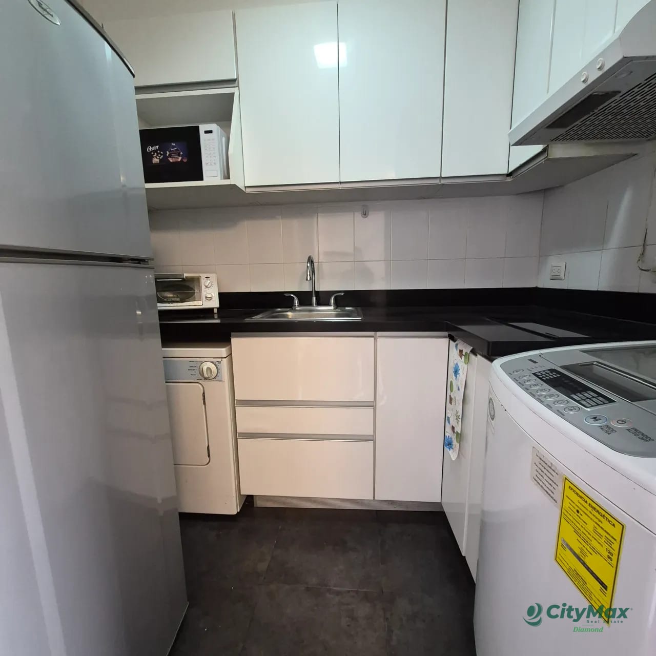 Apartamento Semi amueblado zona 15 — Apartamento en Alquiler en Vista Hermosa II, Zona 15, Guatemala, Ciudad — foto 4 de 9