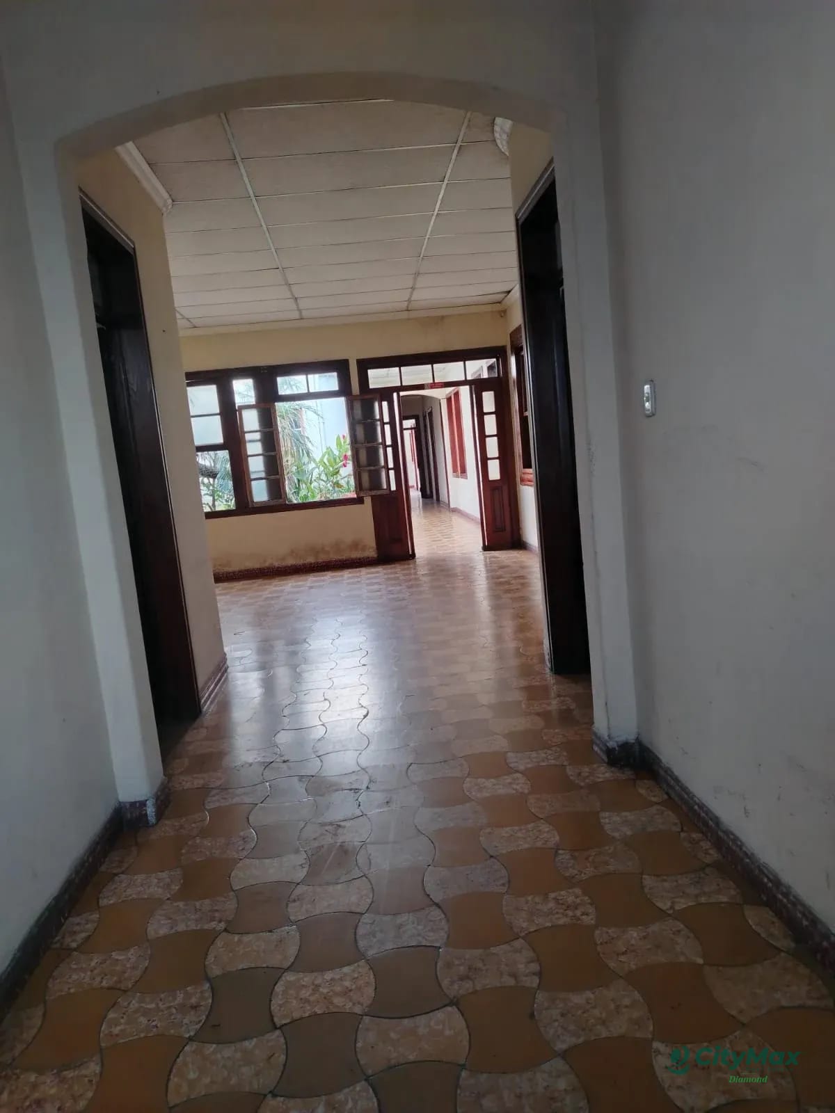 Casa en renta uso comercial zona 1 — Casa en Alquiler en Centro Vivo, Zona 1, Guatemala, Ciudad — foto 2 de 6
