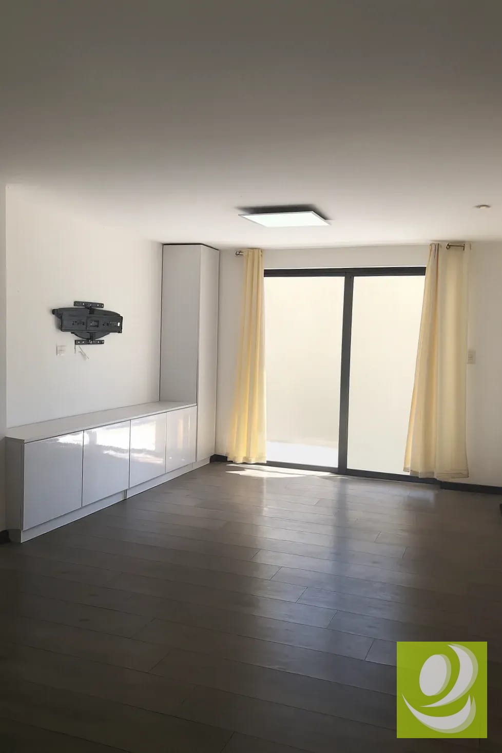 APARTAMENTO CON PATIO EN VENTA, EDIFICIO DI FIORI ZONA 7 — Apartamento en Venta en Zona 7, Guatemala, Ciudad — foto 1 de 5
