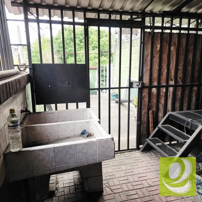 Vendo/Renta Casa con Local Comercial en Calz San Juan — Casa en Venta en Nueva Montserrat, Zona 3 Mixco, Guatemala, Ciudad — foto 2 de 8