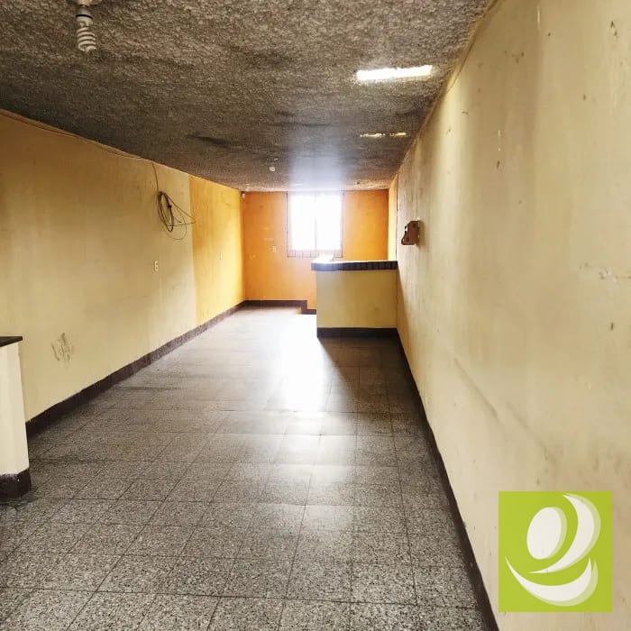 Vendo/Renta Casa con Local Comercial en Calz San Juan — Casa en Venta en Nueva Montserrat, Zona 3 Mixco, Guatemala, Ciudad — foto 7 de 8