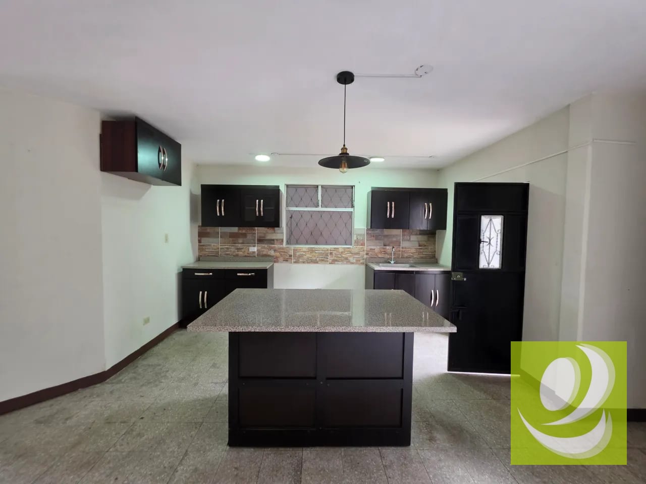 Casa de 2 Niveles en Venta en Kaminal Juyu II Zona 7 GT — Casa en Venta en Kaminaljuyú, Zona 7, Guatemala, Ciudad — foto 1 de 7