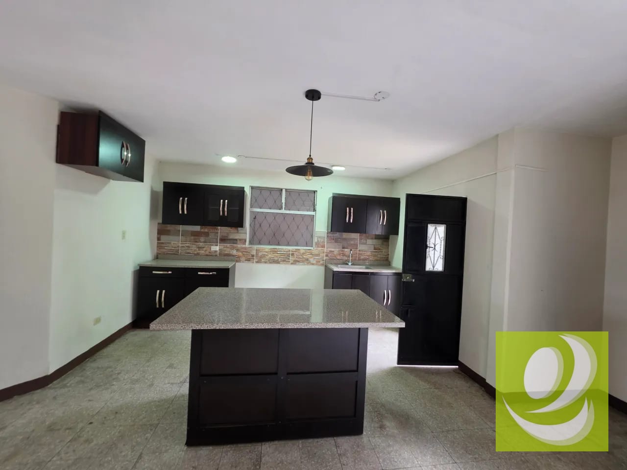 🏡 Casa de 2 Niveles en Venta – Kaminal Juyú II, Zona 7, Ciudad de Guatemala Precio de venta: Q2,200,000 Código interno: PVC-014-06-26 — Casa en Venta en Kaminaljuyú, Zona 7, Guatemala, Ciudad — foto 1 de 12
