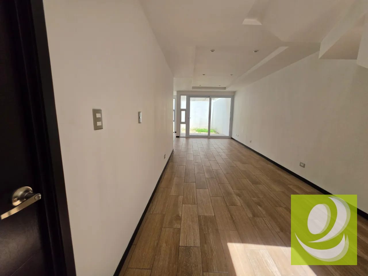 Casa de 2 Niveles en Venta – Sector B1, San Cristóbal I, Mixco, Zona 8 — Casa en Venta en Pinares de San Cristobal, Zona 8 Mixco, Guatemala, Ciudad — foto 5 de 11